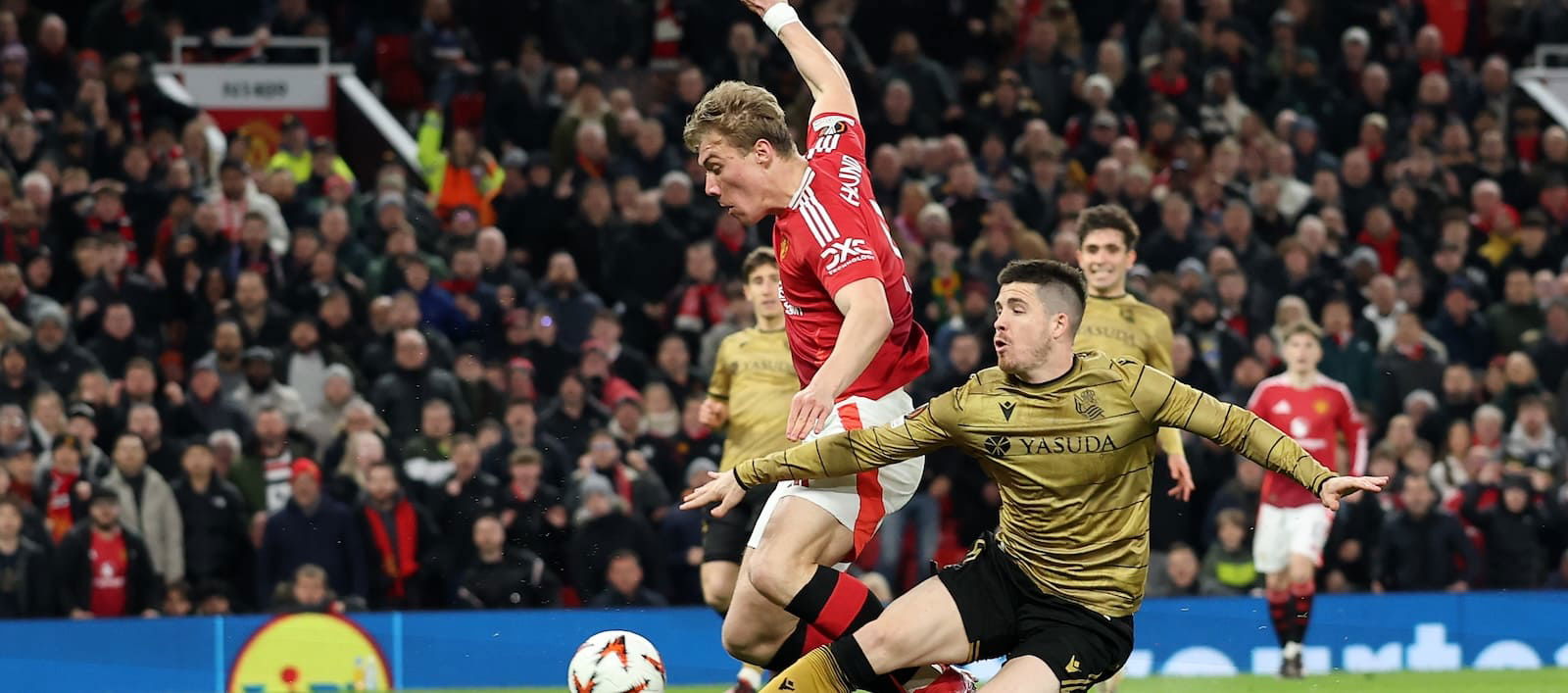 going-nowhere:-unwanted-star-insists-he-“expects”-to-stay-at-united-despite-reports-of-switch-to-euro-giants