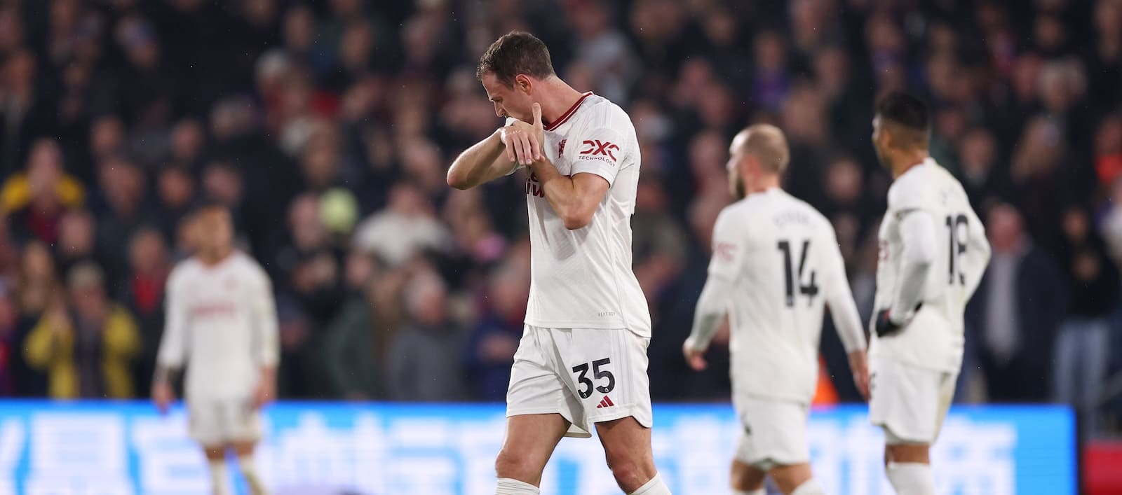 “i-don’t-feel-like…“:-jonny-evans-breaks-silence-after-his-contract-wasn’t-renewed-at-united