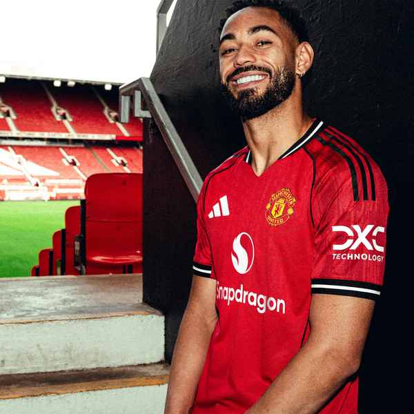 cunha-signs-for-united cunha-signs-for-united