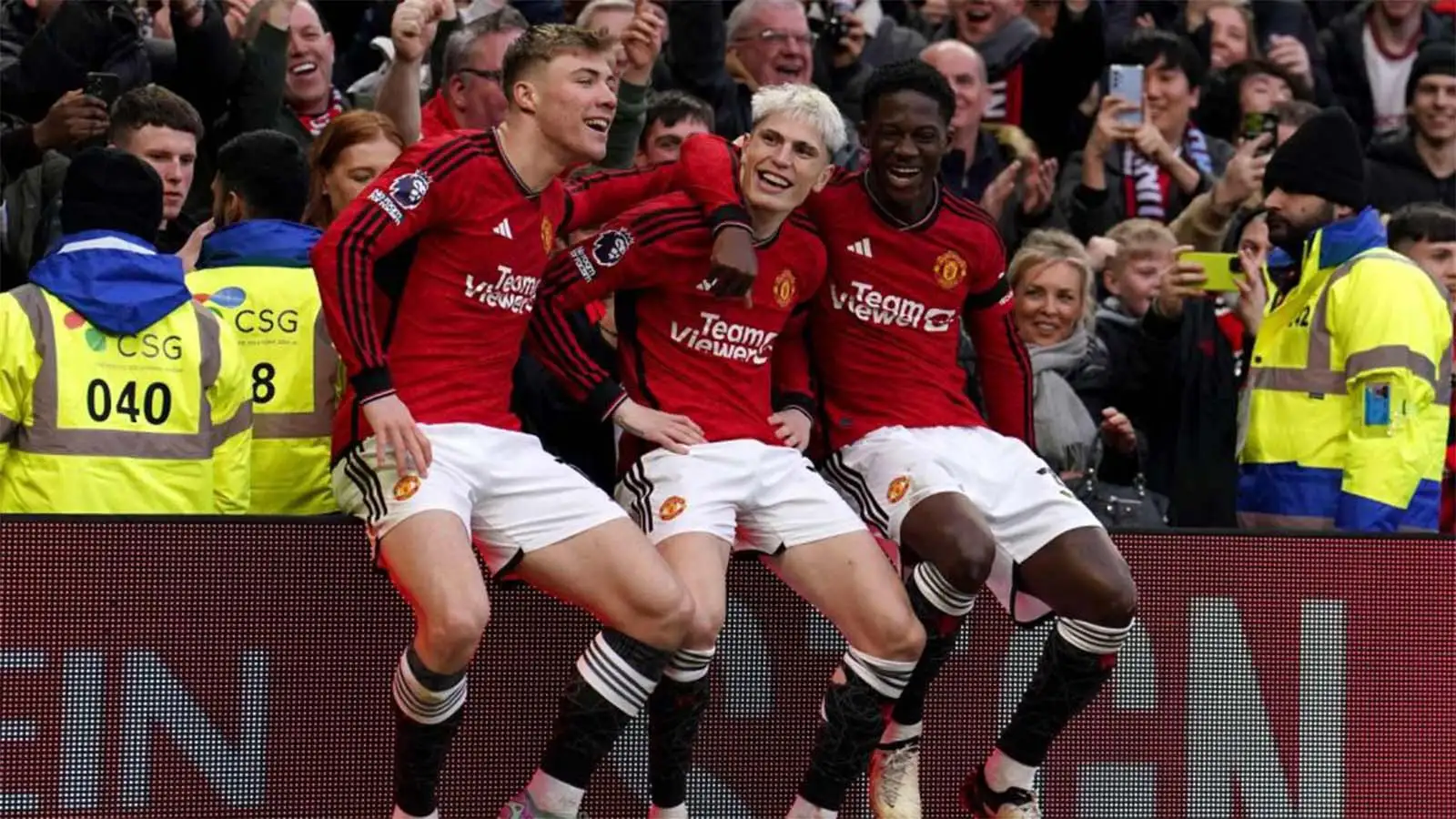 man-utd-transfers:-chelsea-want-loan-to-buy-deal-as-romano-confirms-20-year-old-only-wants-blues man-utd-transfers:-chelsea-want-loan-to-buy-deal-as-romano-confirms-20-year-old-only-wants-blues