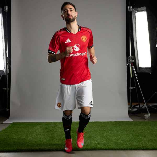 when-we-will-wear-new-home-kit-for-first-time when-we-will-wear-new-home-kit-for-first-time