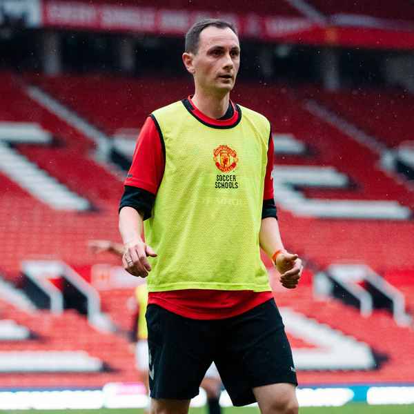 how-it-feels-to-play-at-old-trafford-as-a-united-fan