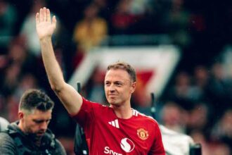 tributes-pour-in-for-evans-ahead-of-new-chapter