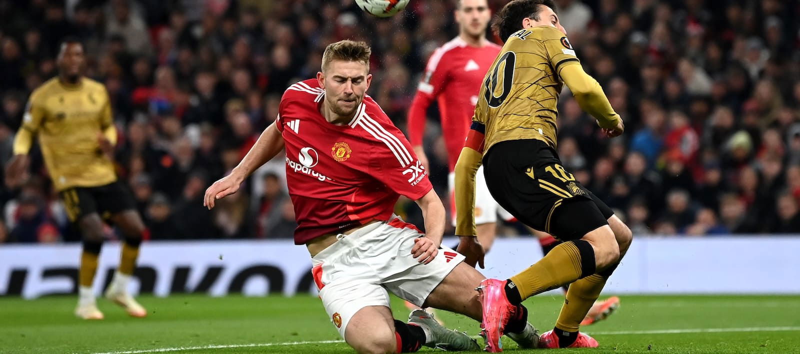 united-star-set-to-divorce-wife-after-just-one-year-of-marriage-–-report