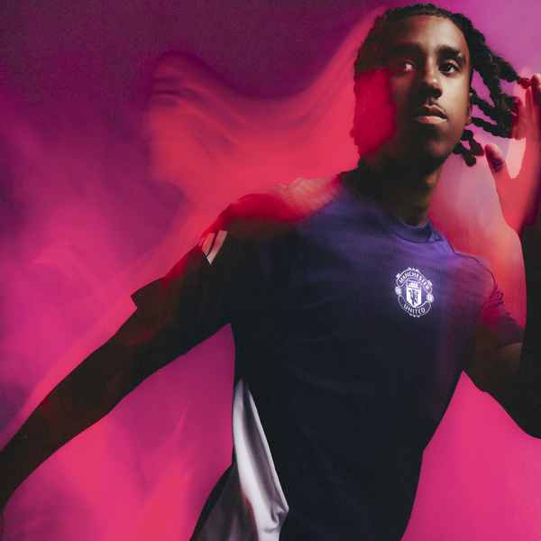 revealed:-united’s-new-training-kit