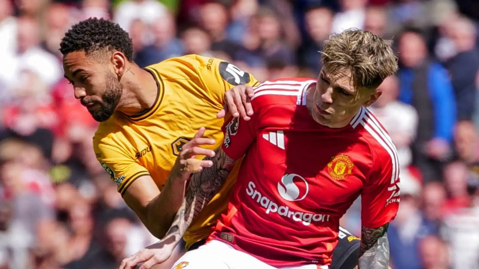 manchester-united-signing-makes-shock-appearance-after-160.3m-cumulative-agreements