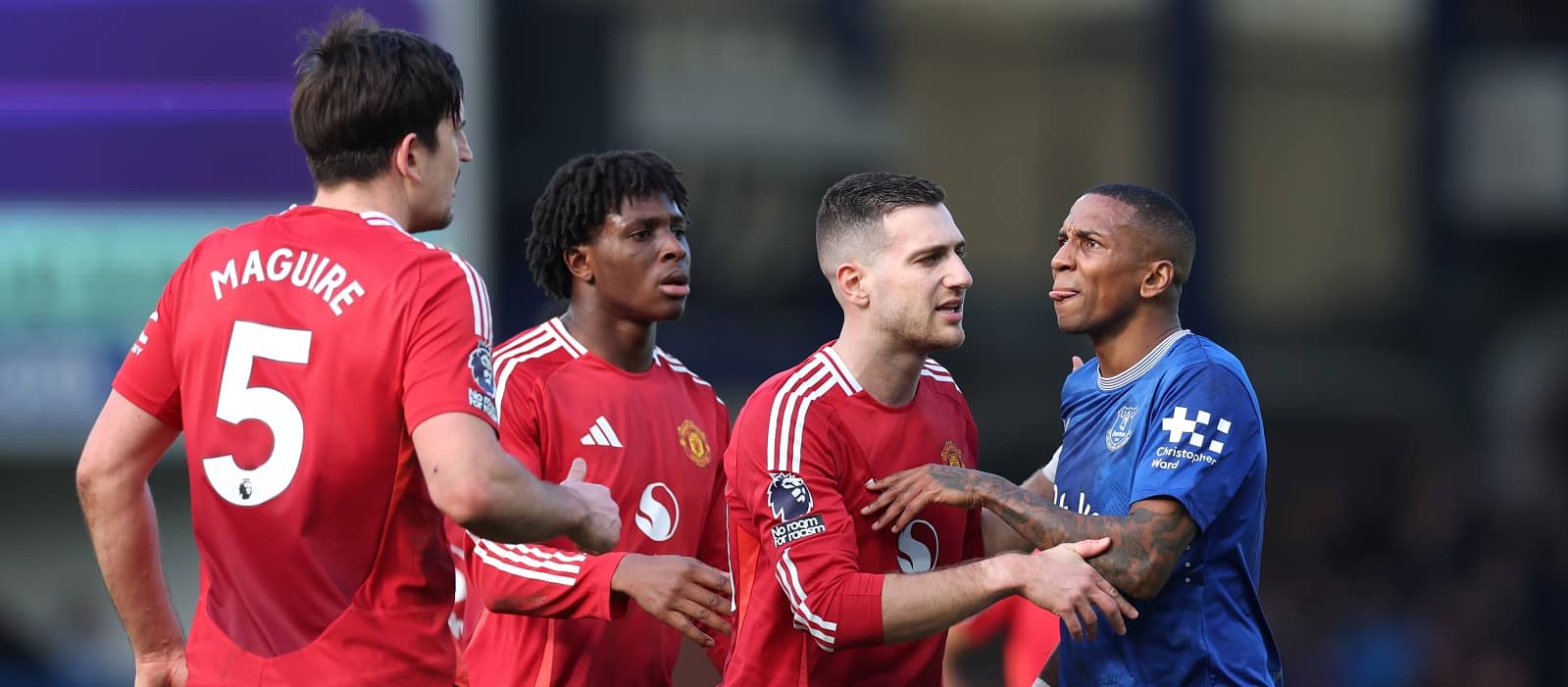 premier-league-winner-with-united-on-the-verge-of-returning-to-former-club-–-report