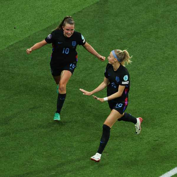 lionesses-fight-back-to-reach-final