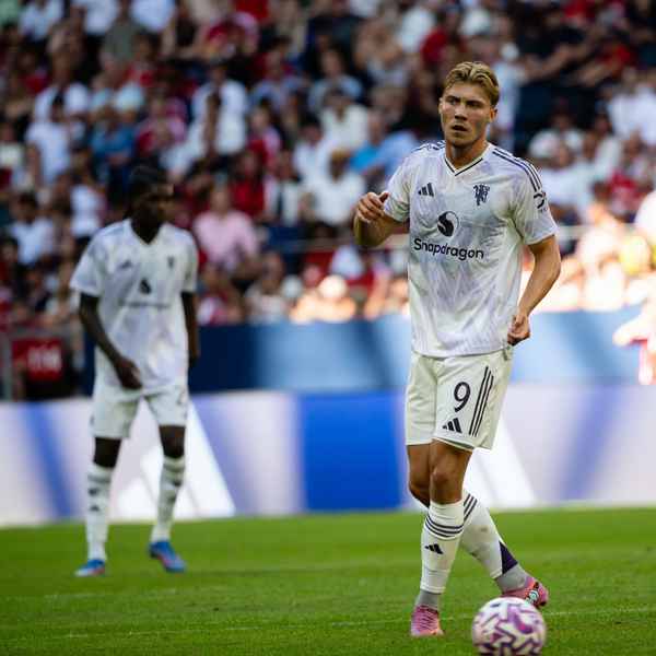 how-to-watch-man-utd-v-west-ham how-to-watch-man-utd-v-west-ham
