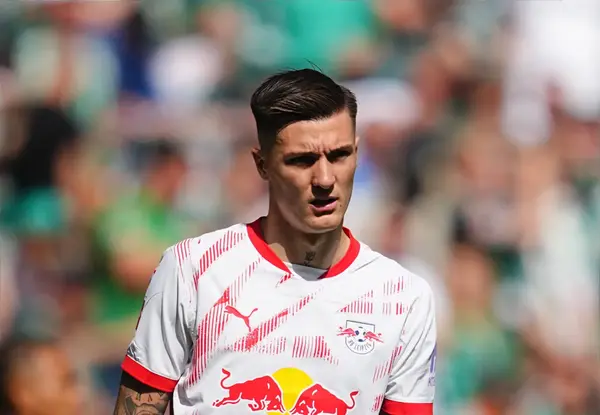 ‘yes.-we-need-him’-‘no-excuses,-just-bid’-fans-react-as-man-united-striker-target’s-price-drops-to-61m