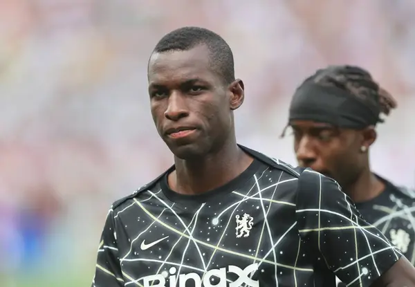 man-united-tipped-to-sign-two-strikers-worth-129m-if-‘blockbuster-swap-deal’-comes-off
