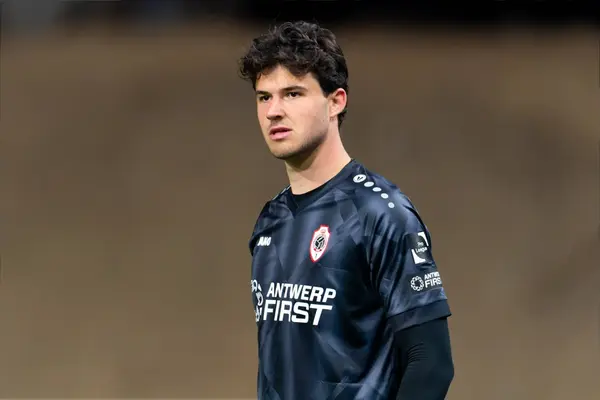 4-things-you-didn’t-know-about-senne-lammens-–-the-keeper-man-united-want-as-onana’s-replacement 4-things-you-didn’t-know-about-senne-lammens-–-the-keeper-man-united-want-as-onana’s-replacement
