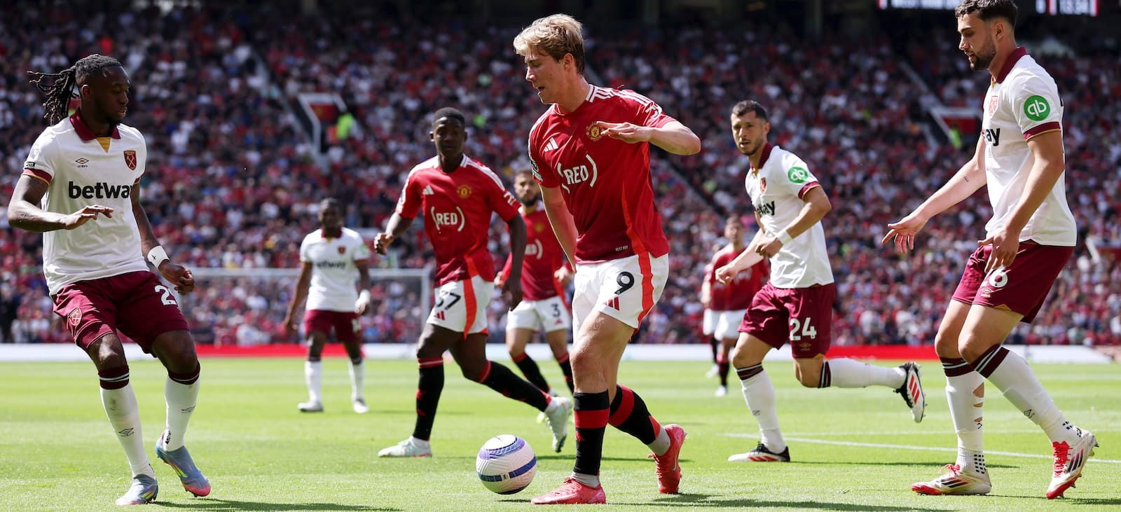 top-clubs-circling-like-buzzards-over-united-forward,-ineos-licking-their-lips-over-potential-bidding-war-–-report