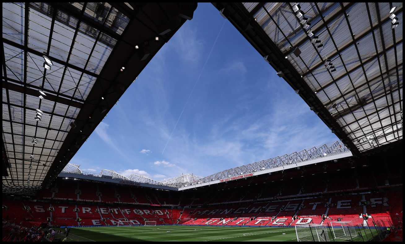 one-club-have-just-hinted-their-player-is-man-united-bound,-they’ve-got-his-replacement-lined-up