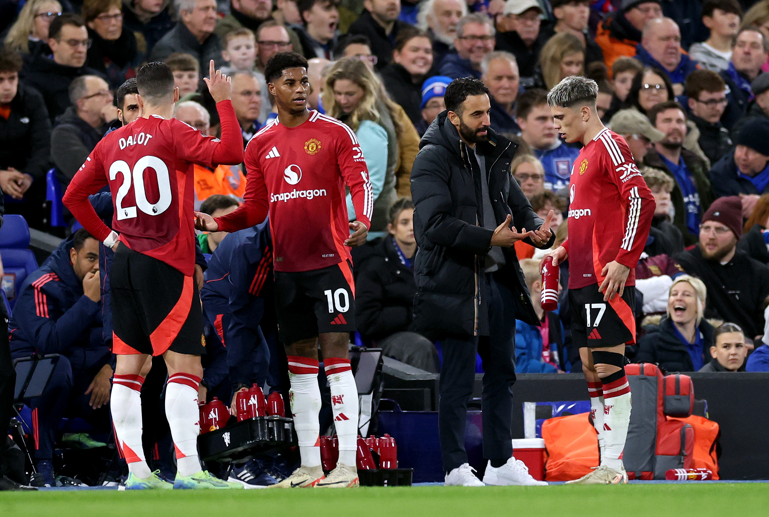 ‘no-chance’:-fabrizio-romano-drops-bombshell-update-on-man-united-attacker-transfer