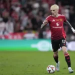 exclusive:-ferguson’s-former-assistant-backs-40m-sale-of-man-united-star-to-chelsea