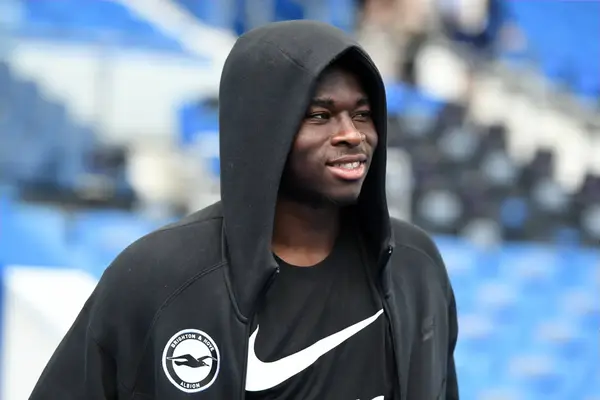 romano-reveals-carlos-baleba’s-stance-on-100m-man-united-transfer-after-“contact-with-the-agents”-this-weekend romano-reveals-carlos-baleba’s-stance-on-100m-man-united-transfer-after-“contact-with-the-agents”-this-weekend