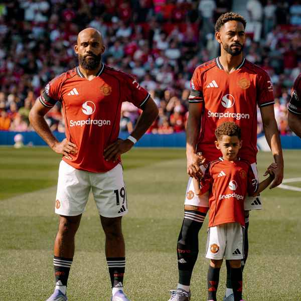 fans-and-pundits-rate-cunha-and-mbeumo-debuts