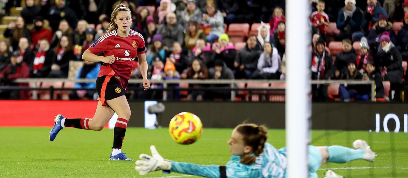 united-women-finish-pre-season-in-style-with-last-gasp-heroics-versus-liverpool