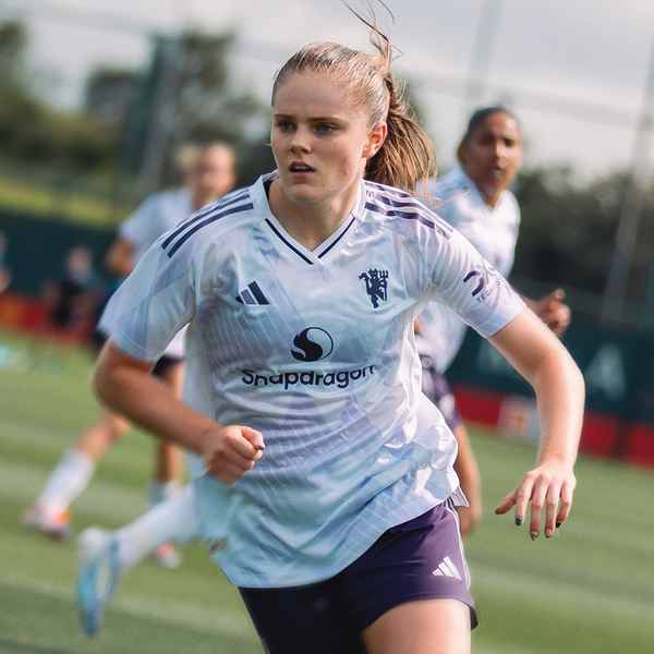 emma-watson-secures-palace-loan-move