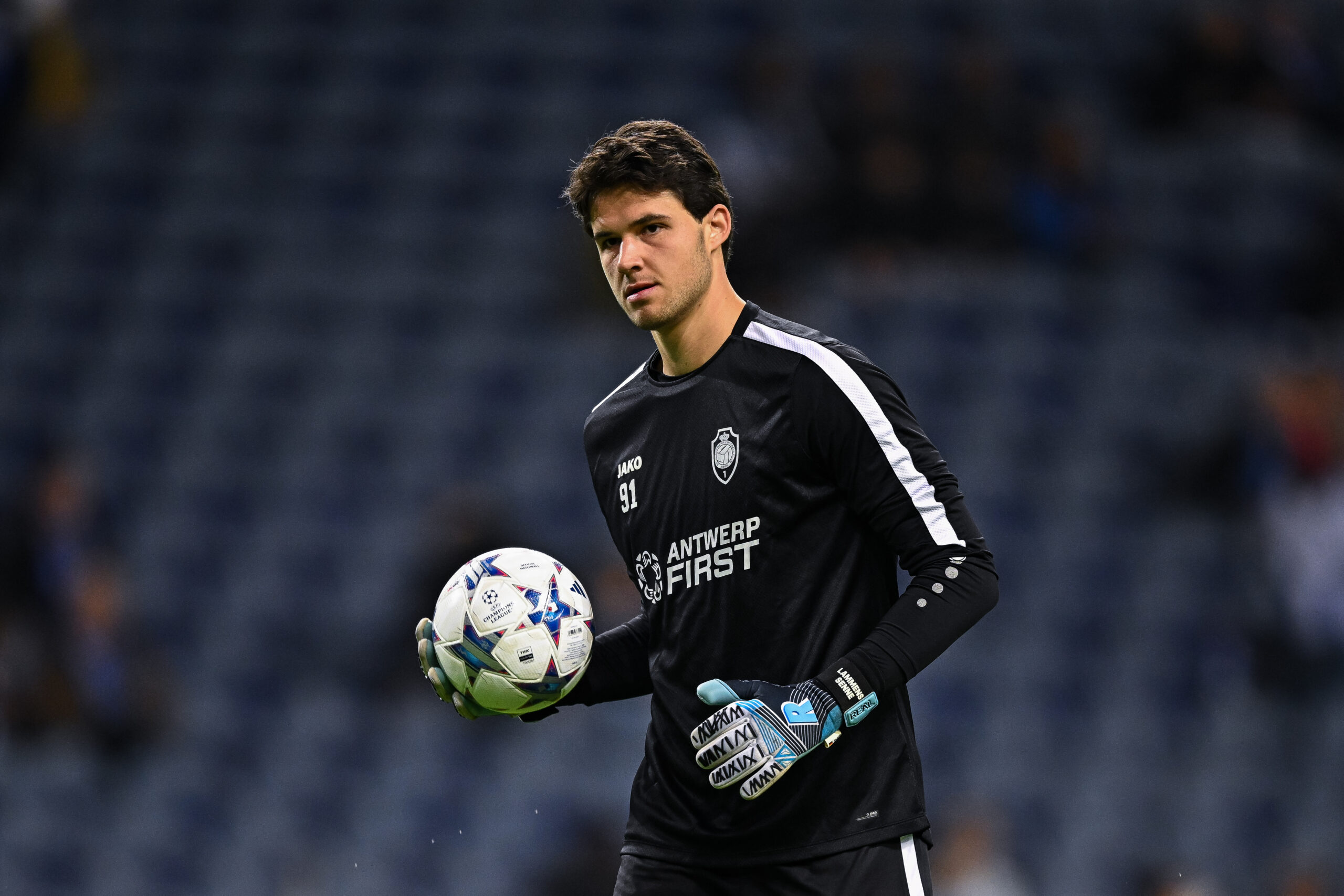 deal-close-–-player-to-agree-long-term-deal-to-sign-for-manchester-united