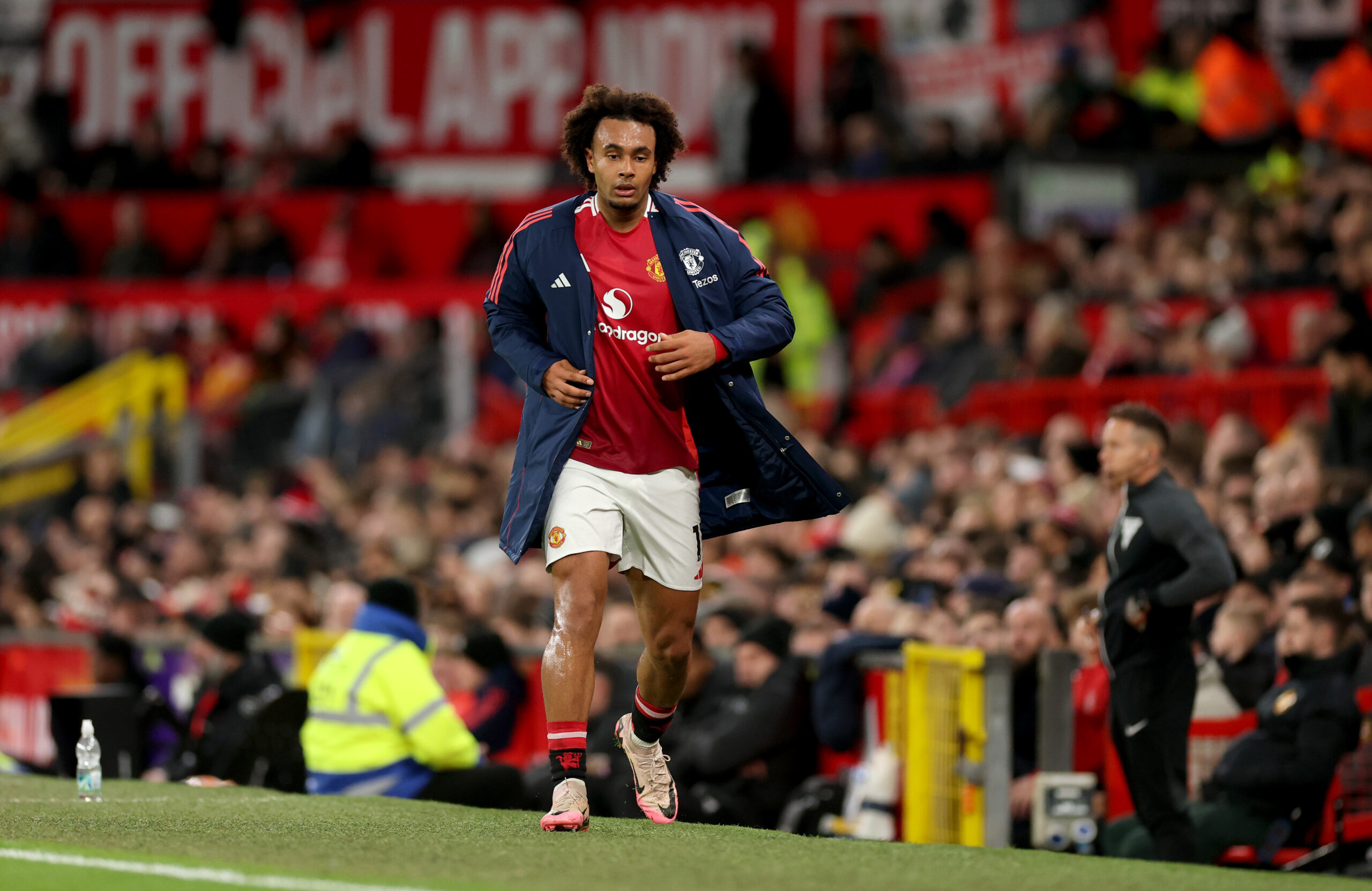 report-–-clubs-ready-to-move-in-late-to-sign 105,000-a-week-man-utd-star
