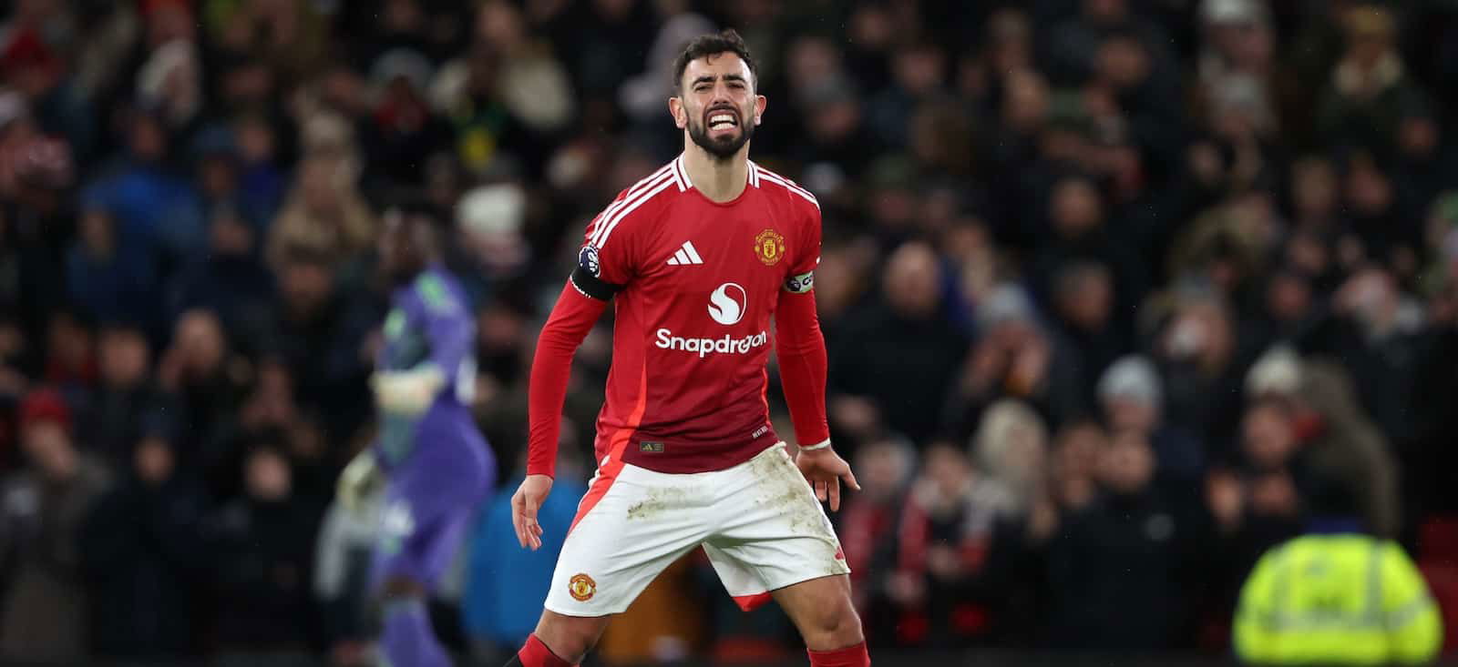 united-midfield-star-“open”-to-huge-transfer-that-could-send-amorim’s-plans-into-disarray-–-report