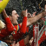 three-plotlines-to-sink-your-teeth-into-before-man-united-vs-grimsby-town