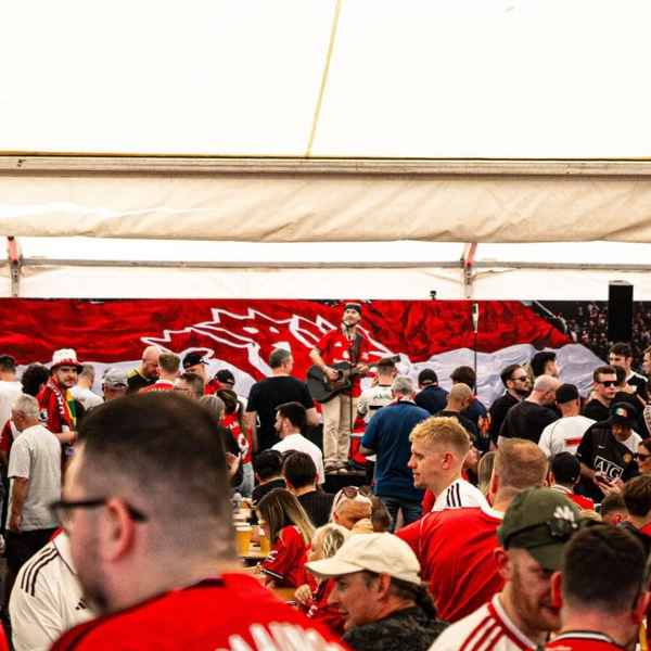old-trafford’s-first-pop-up-pub-an-instant-hit