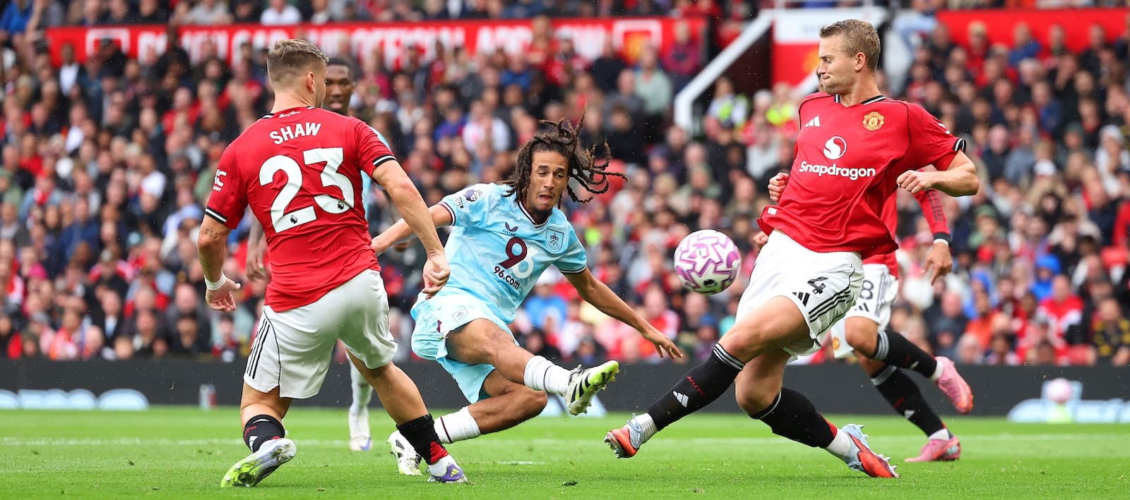 “we-still-believed…”:-in-form-united-ace-pinpoints-the-biggest-positive-to-take-home-after-5-goal-thriller-vs-burnley