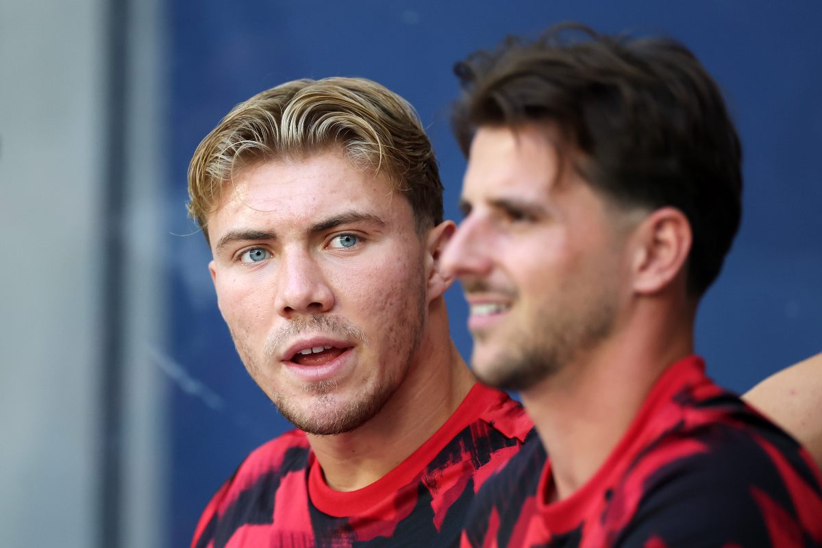 Rasmus Hojlund looking on
