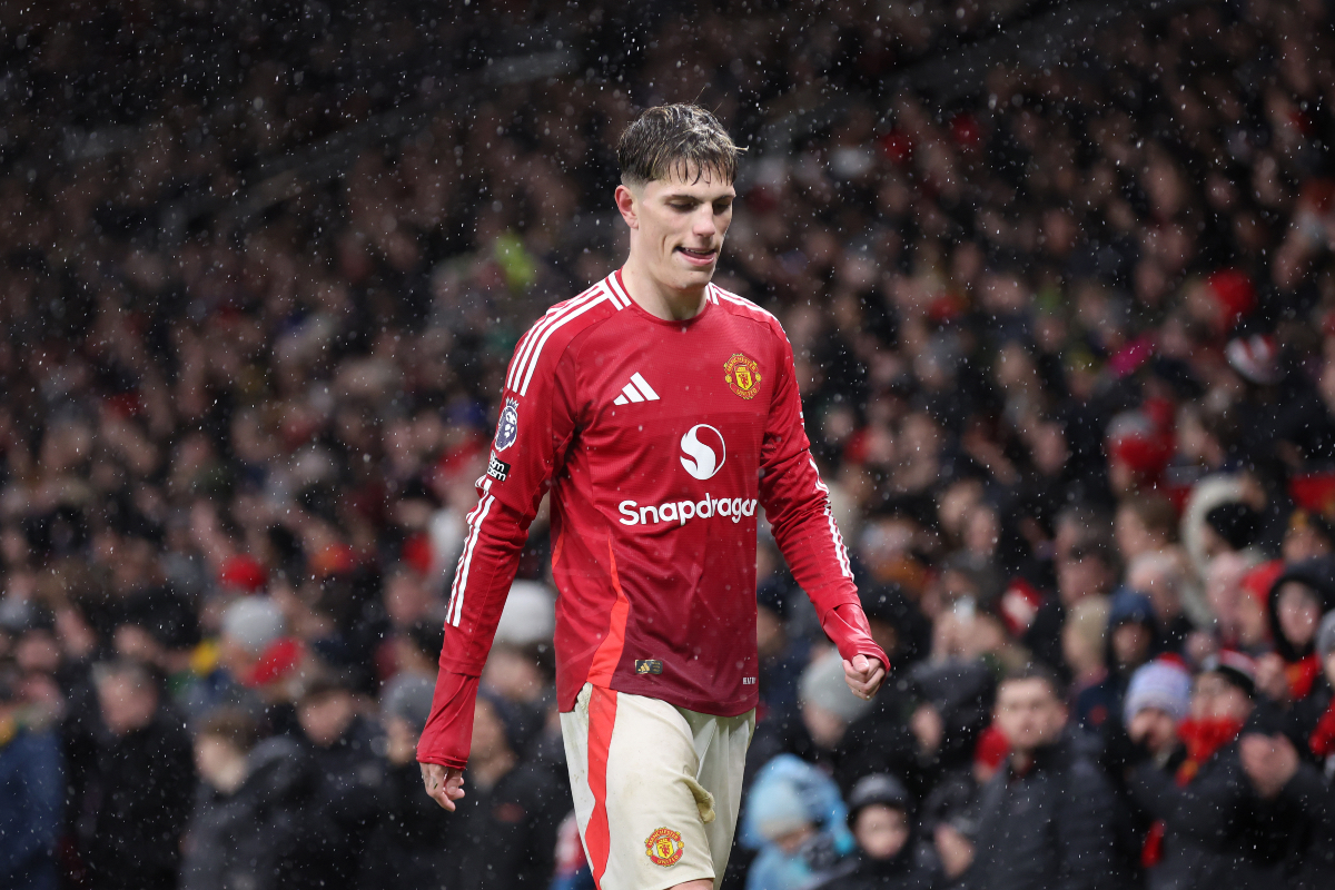 Alejandro Garnacho walks straight down the tunnel after being substituted following Patrick Dorgu’s red card.