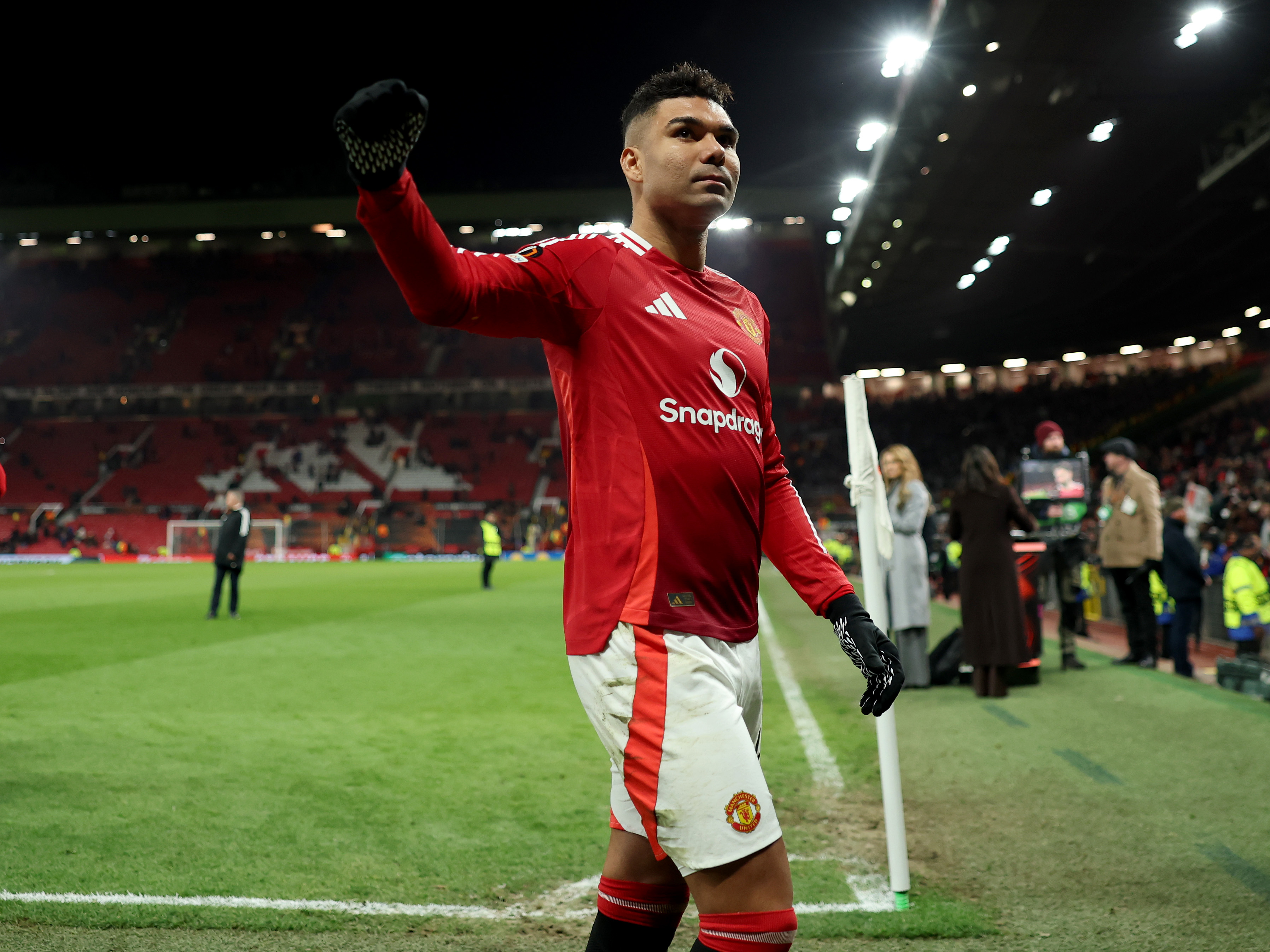 Casemiro celebrating with Man Utd fans