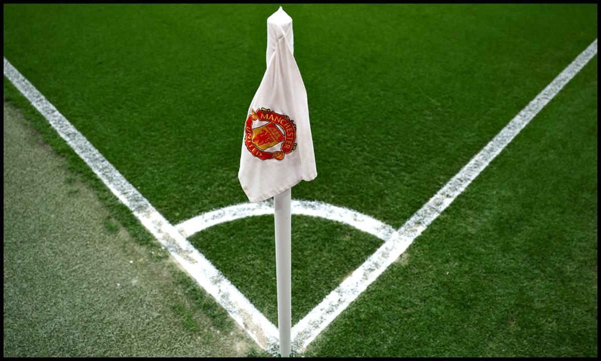 Manchester United flag sits still and limp.