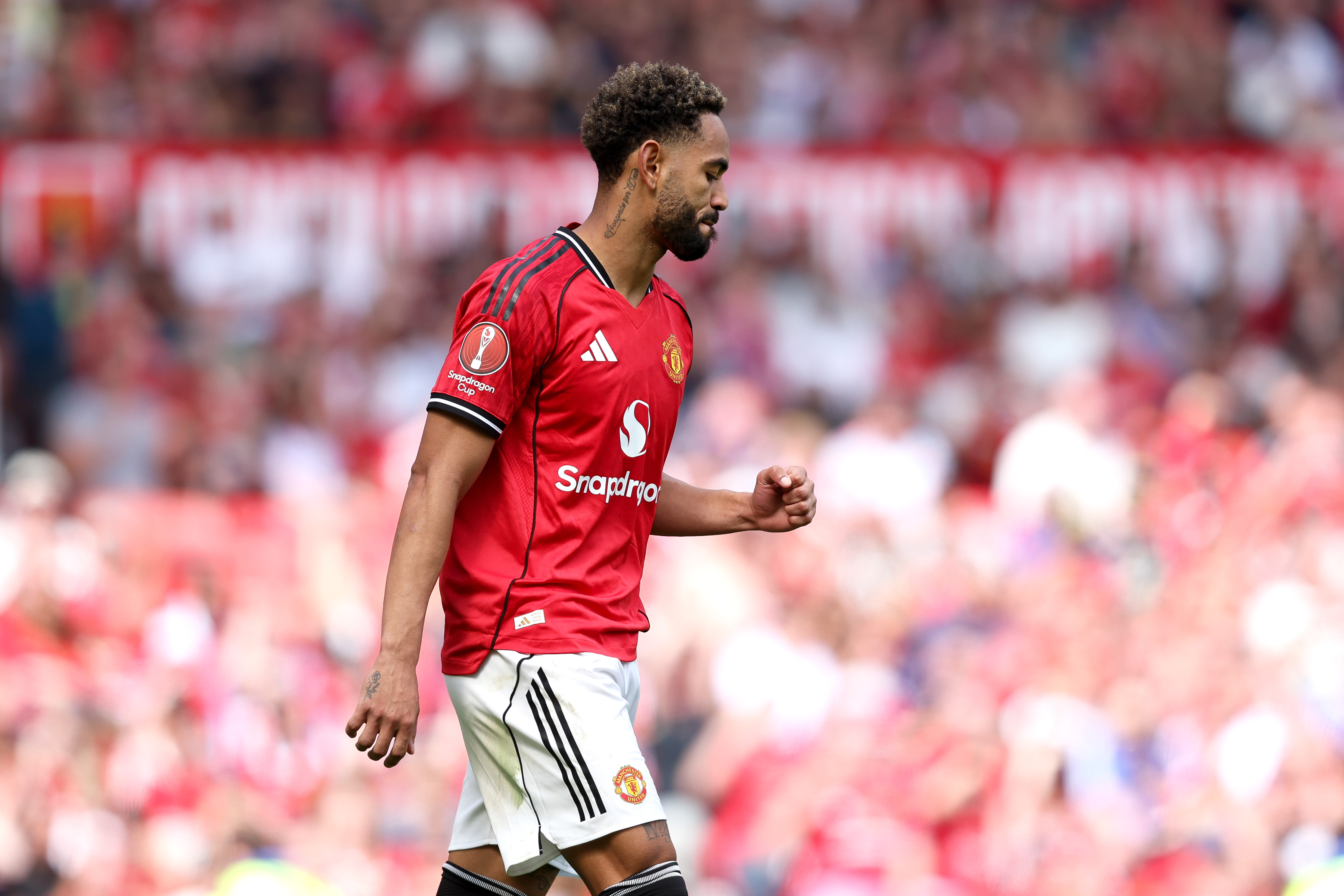 Matheus Cunha in action for Man Utd