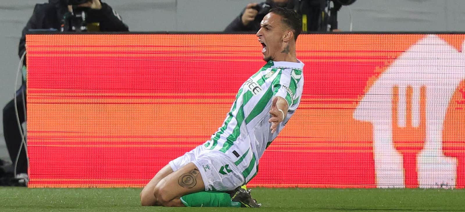 official:-united-confirm-antony-has-sealed-permanent-transfer-to-real-betis