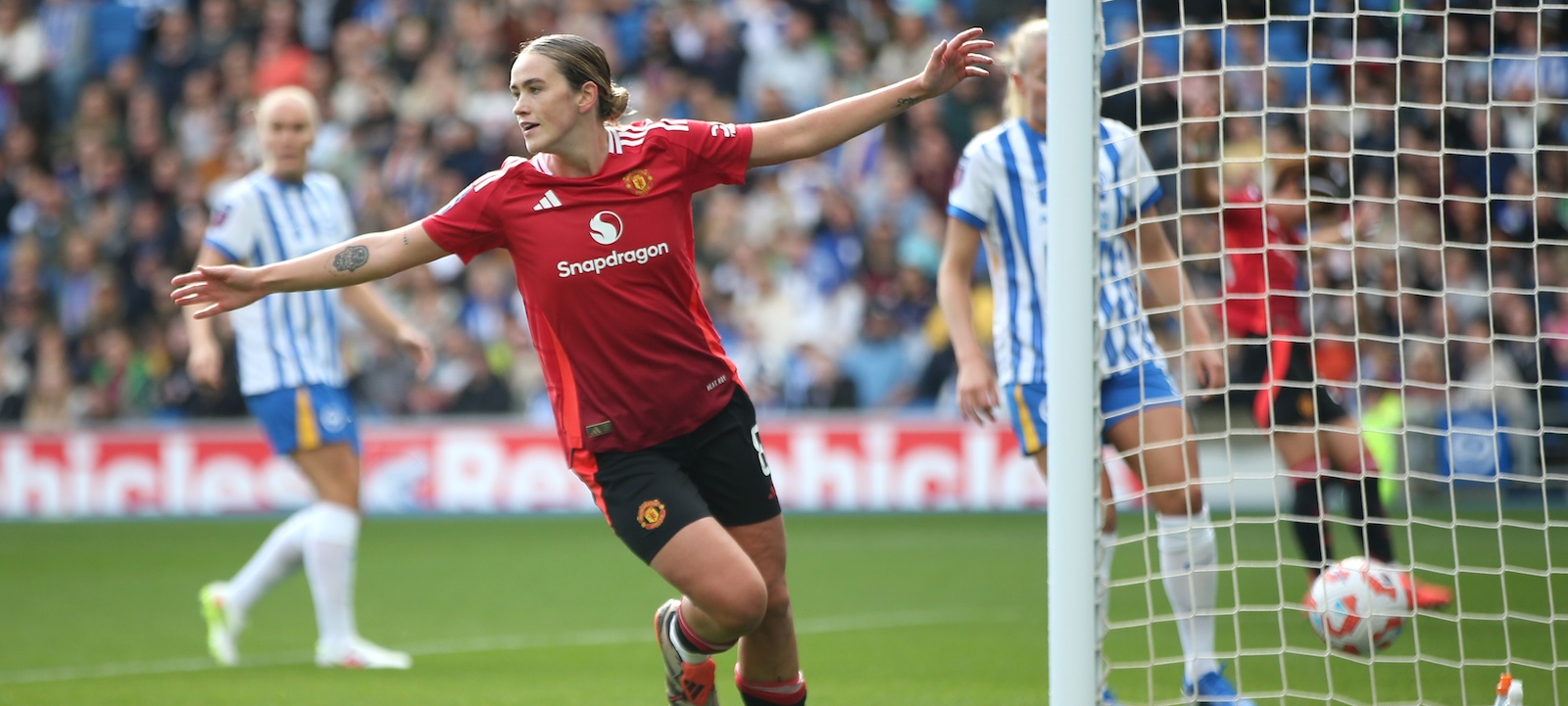 grace-clinton-discloses-startling-reason-for-quitting-united-to-join-man-city,-it-confirms-fans’-worst-fears