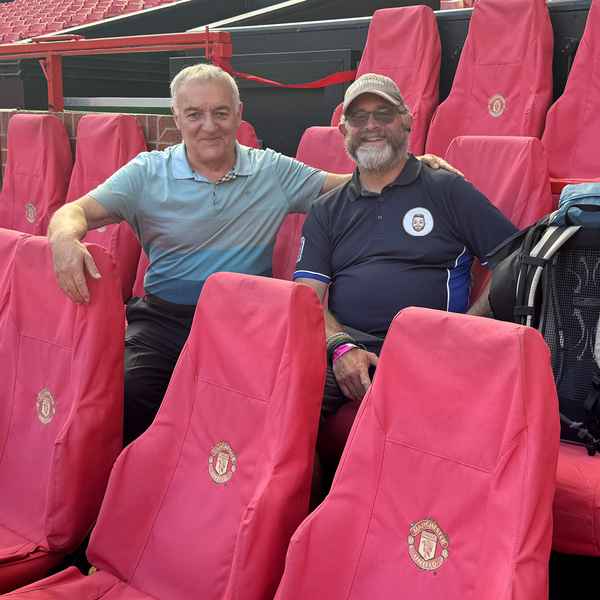 ‘why-i-walked-300-miles-for-lou-macari!’ ‘why-i-walked-300-miles-for-lou-macari!’