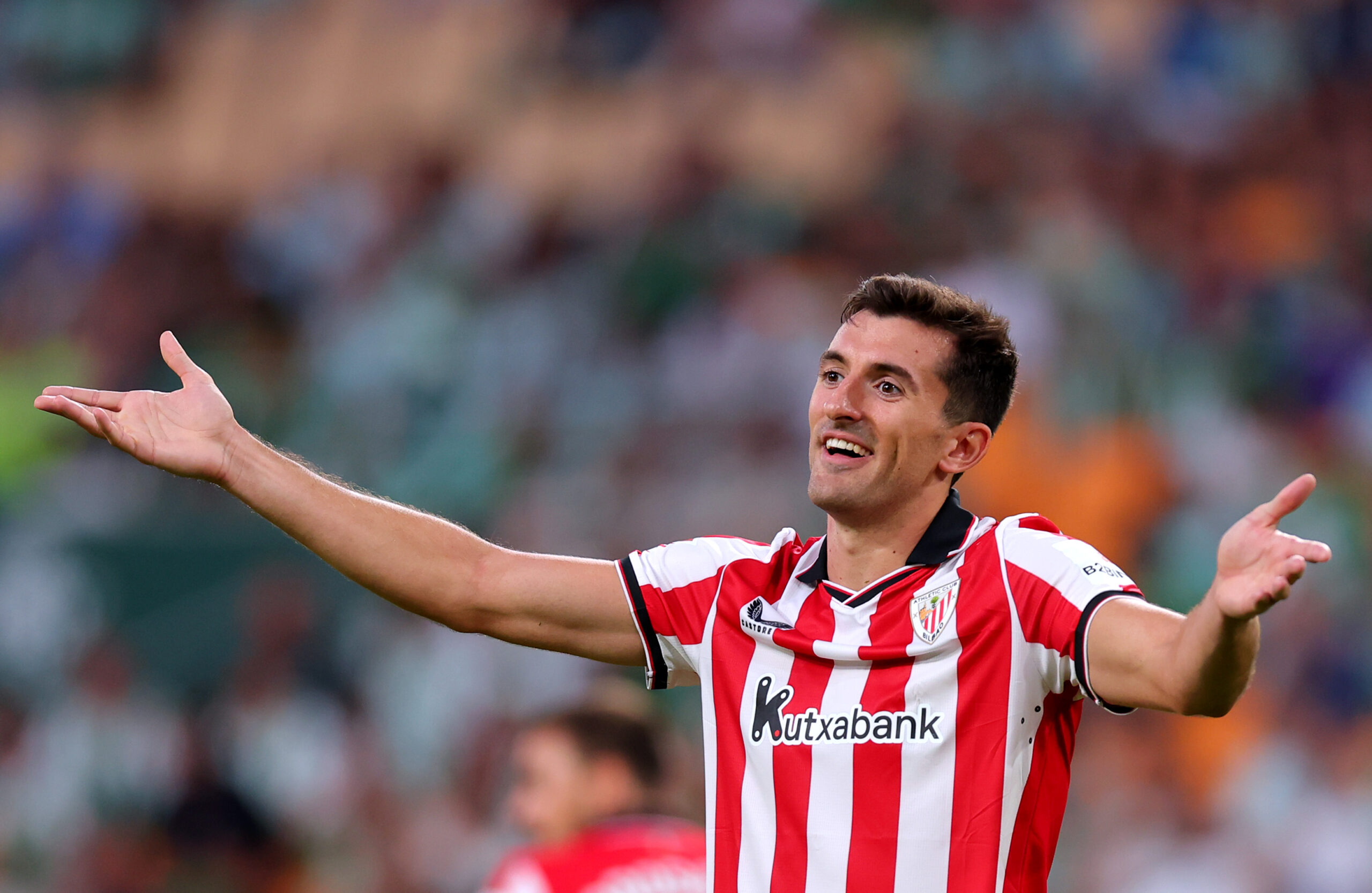 manchester-united-want-to-sign-spanish-defender-–-price-tag-revealed manchester-united-want-to-sign-spanish-defender-–-price-tag-revealed
