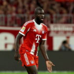 “talks-are-ongoing”:-world-class-french-star-provides-clear-update-on-his-future-as-united-plot-blockbuster-raid-next-year