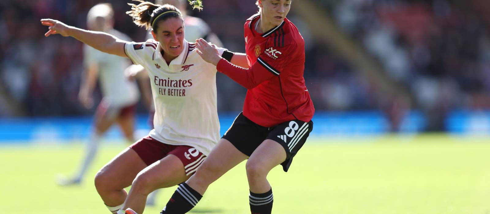 united-women-battle-to-hard-fought-draw-against-title-rivals-arsenal-as-their-unbeaten-streak-continues