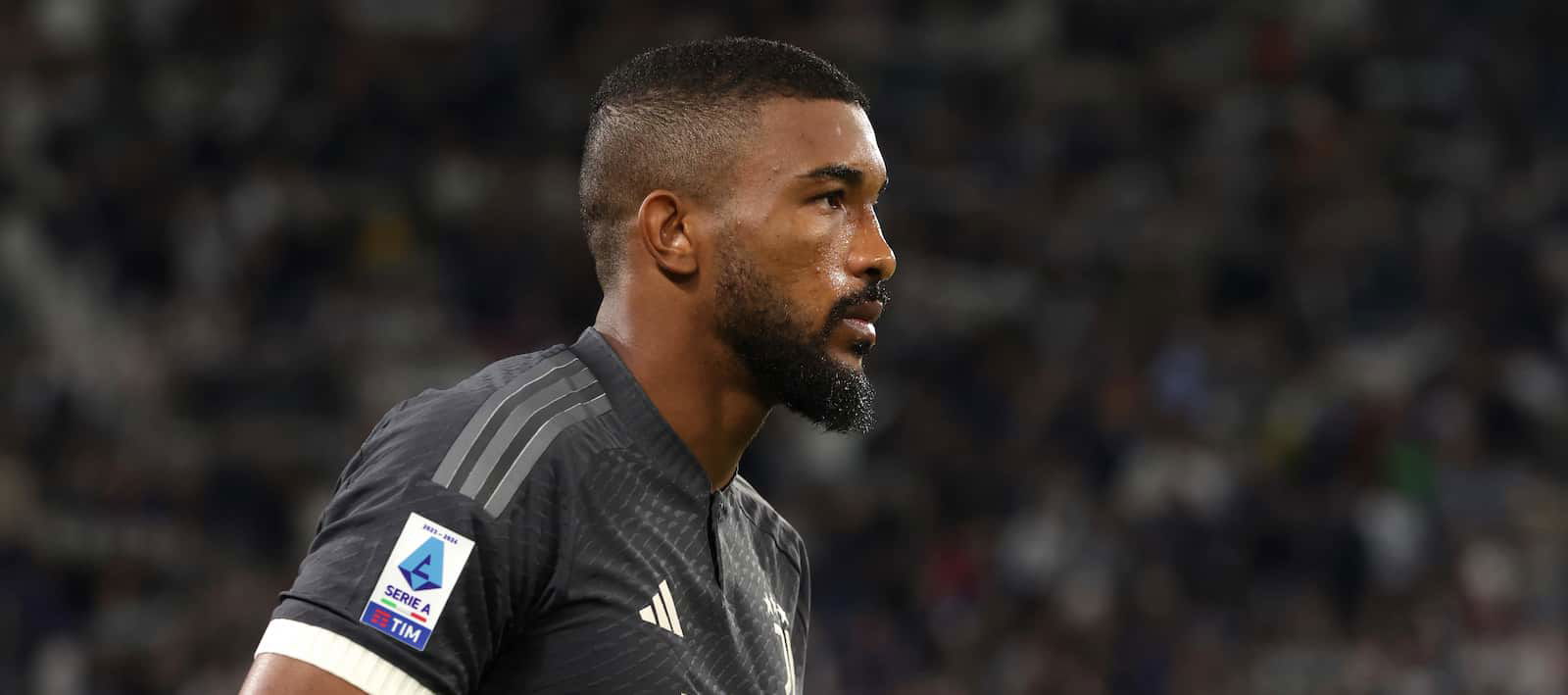 “mind-blowing-offer”:-united-plot-to-win-red-hot-race-for-south-american-sensation-ahead-of-bitter-rivals-–-report