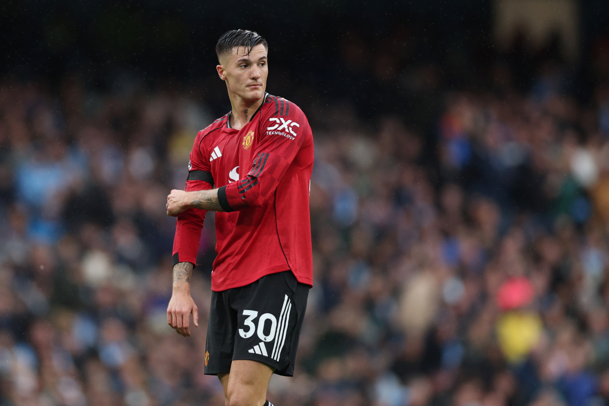 Benjamin Sesko looks on while in action for Man United vs Man City.