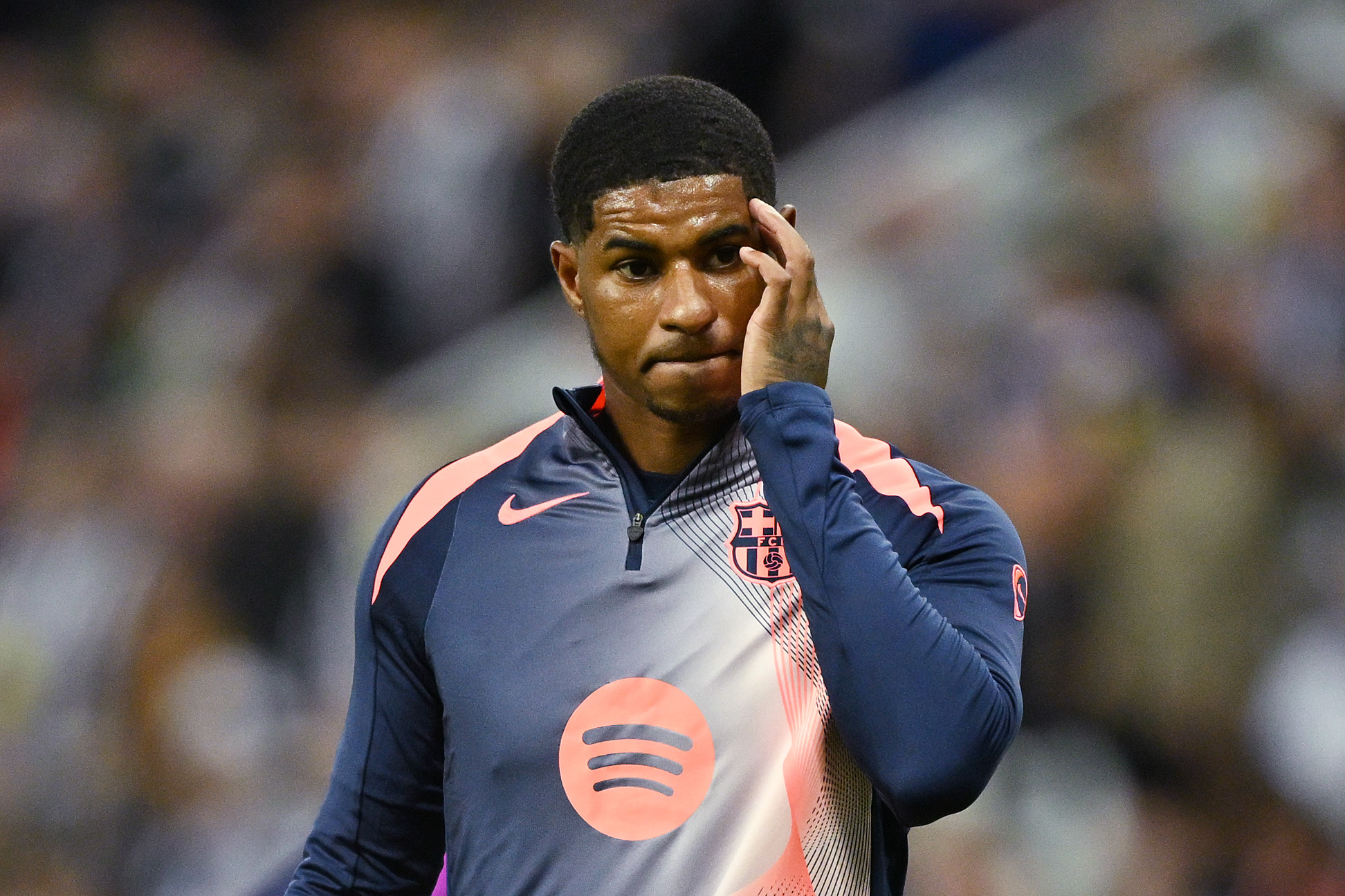 Marcus Rashford warming up