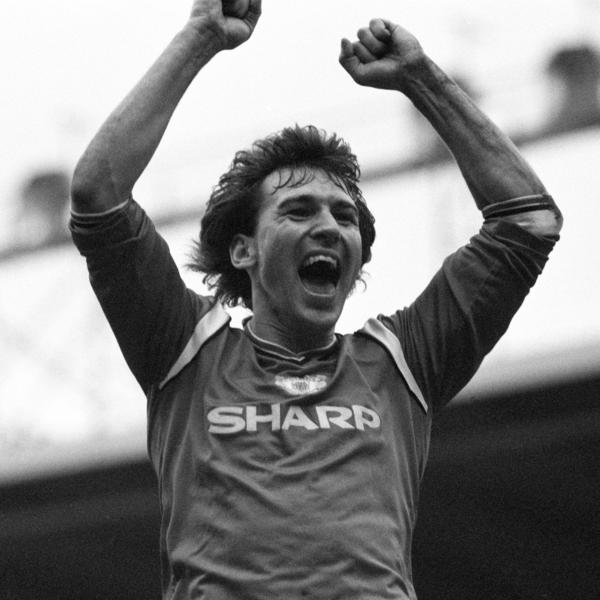 seven-reasons-why-bryan-robson-is-a-united-icon