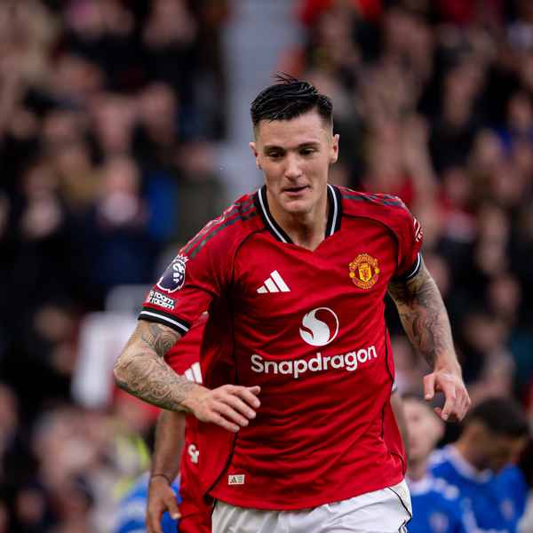 sesko-keen-to-contact-supporter sesko-keen-to-contact-supporter