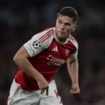 man-united-may-have-dodged-a-bullet-as-agent-reveals-reds-“offered-a-higher-transfer-fee”-than-rival-for-summer-target