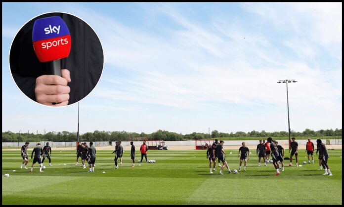 sky-sports-journalist-shares-‘positive’-news-he’s-hearing-out-of-carrington,-fans-will-be-delighted