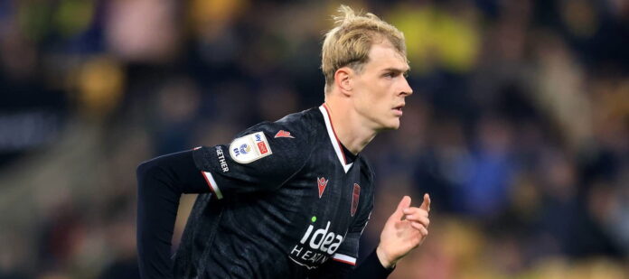 club-boss-issues-injury-update-on-man-united-loanee-after-weekend-limp-off