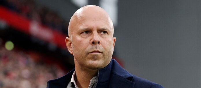 “it-wasn’t-criticism”:-arne-slot-walks-back-salty-man-united-comments-after-backlash
